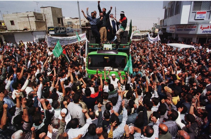 Muslimské bratstvo má u časti verejnosti veľkú podporu
