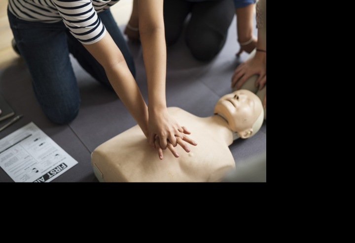 Trénink první pomoci.