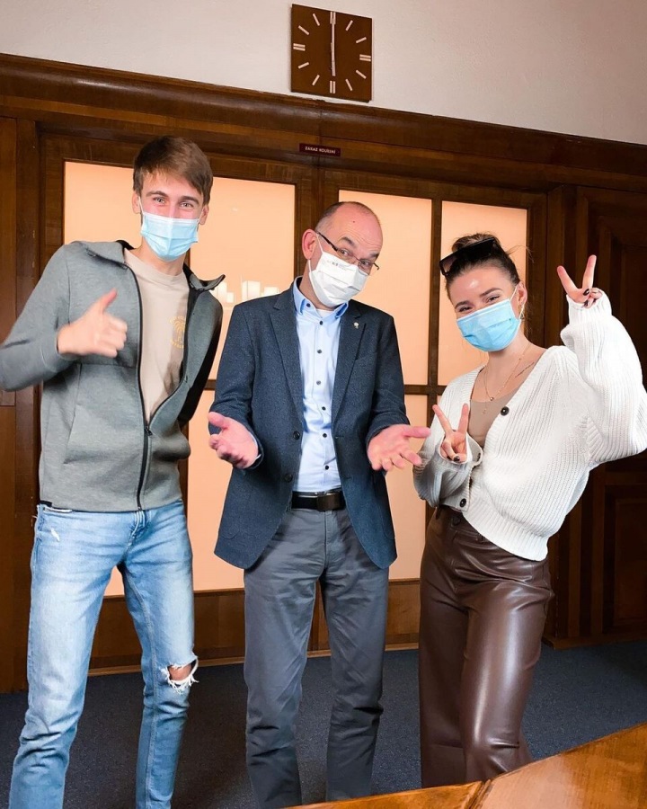 Šulcová a Gulab s ministrem zdravotnictví. 