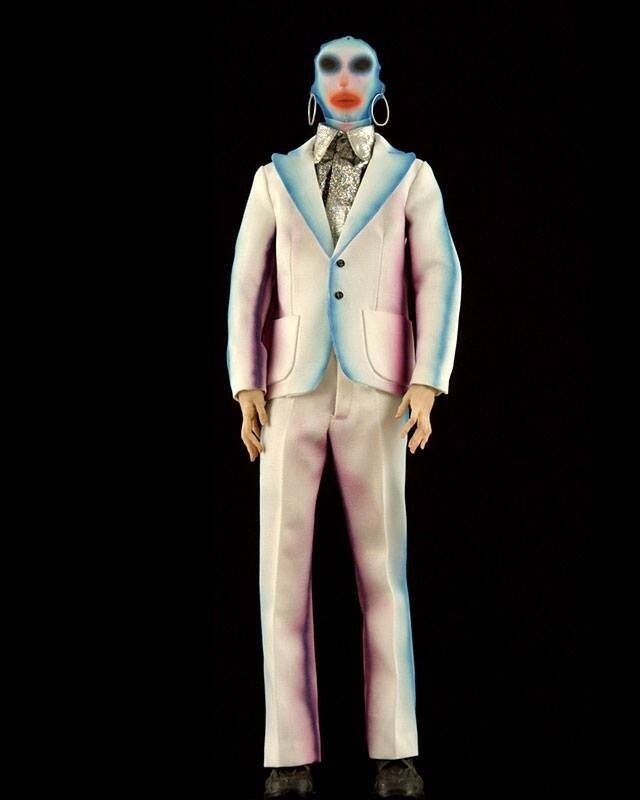 Pánský model z kolekce Walter Van Beirendonck SS 2021