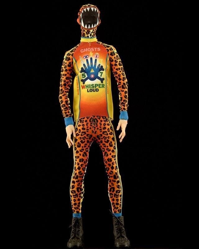 Pánský model z kolekce Walter Van Beirendonck SS 2021