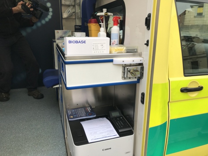 Zázemí mobilní laboratoře. 