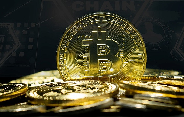 Bitcoinový prípad spustil mnoho hádok
