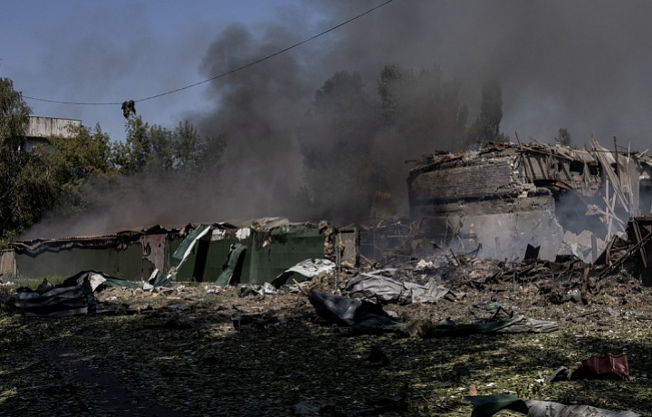 Boje sa vedú na mnohých miestach Ukrajiny
