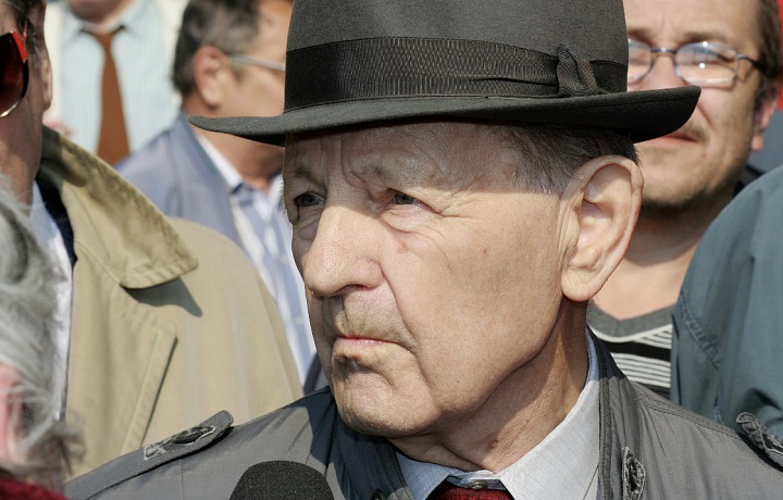 Milouš Jakeš se dožil úctyhodného věku.