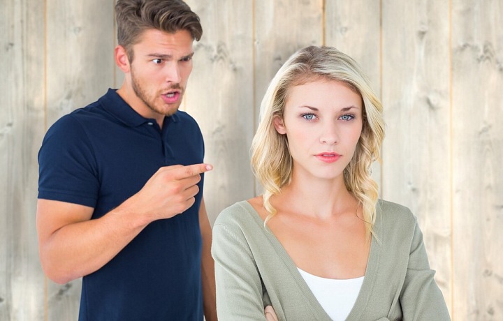 Psychopati své oběti terorizují. 