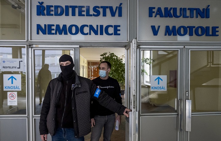 Zásah policajtov v Motole
