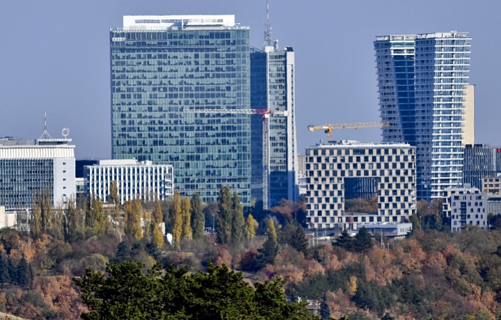 Pankrácká pláň je jedním z mála pražských míst, které se vyznačuje odvážnější zástavbou