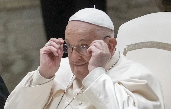 Jedna z posledných fotografií pápeža Františka