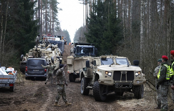 Hľadanie vojakov v Litve.