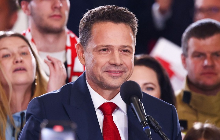 V Poľsku vedie zatiaľ liberálny kandidát