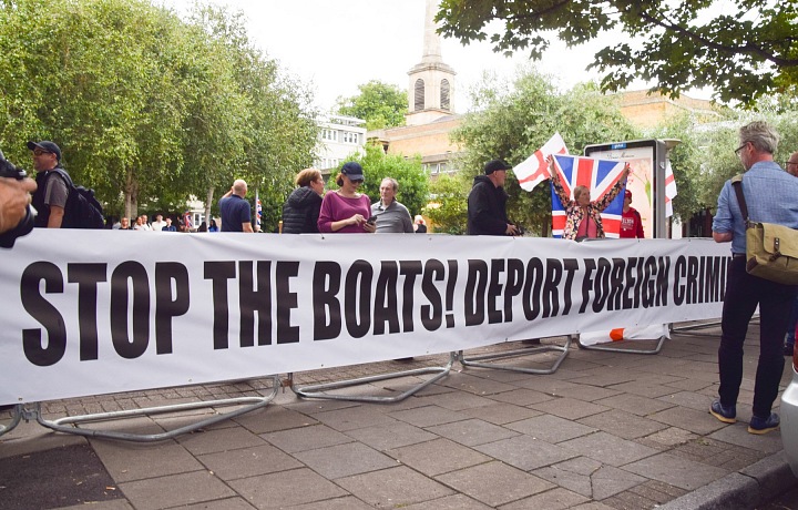 Protesty vo Veľkej Británii