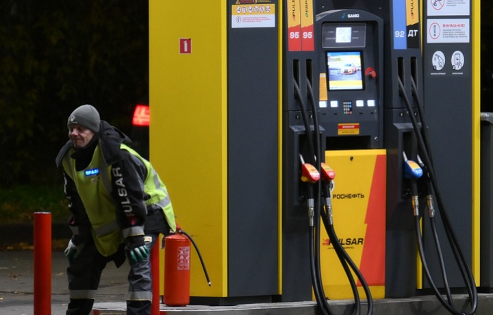 Ruský ropný priemysel čakajú ťažké časy
