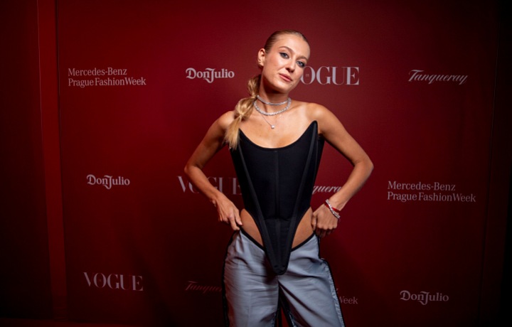 Natálie Kotková na Mercedes-Benz Prague Fashion Weeku FW25
