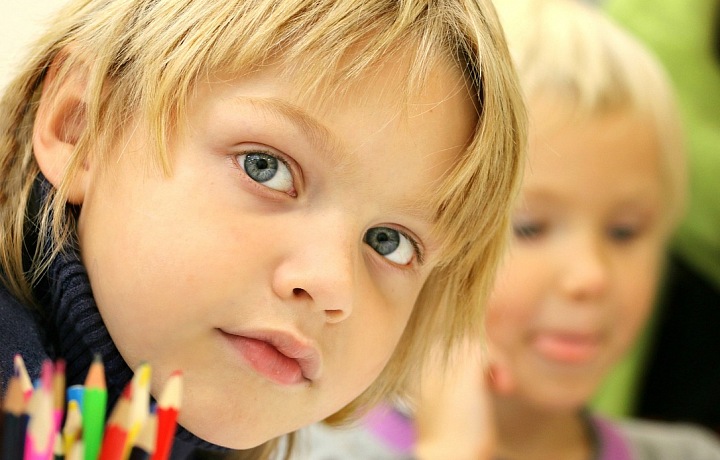 Deti nás niečo stoja